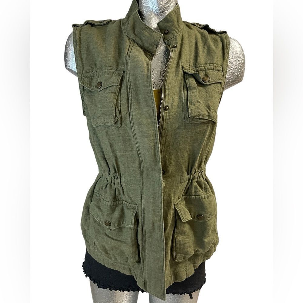 Lucky Brand women’s, Army green utility Vest, full zip w/ 4 snap pockets, Sz XS